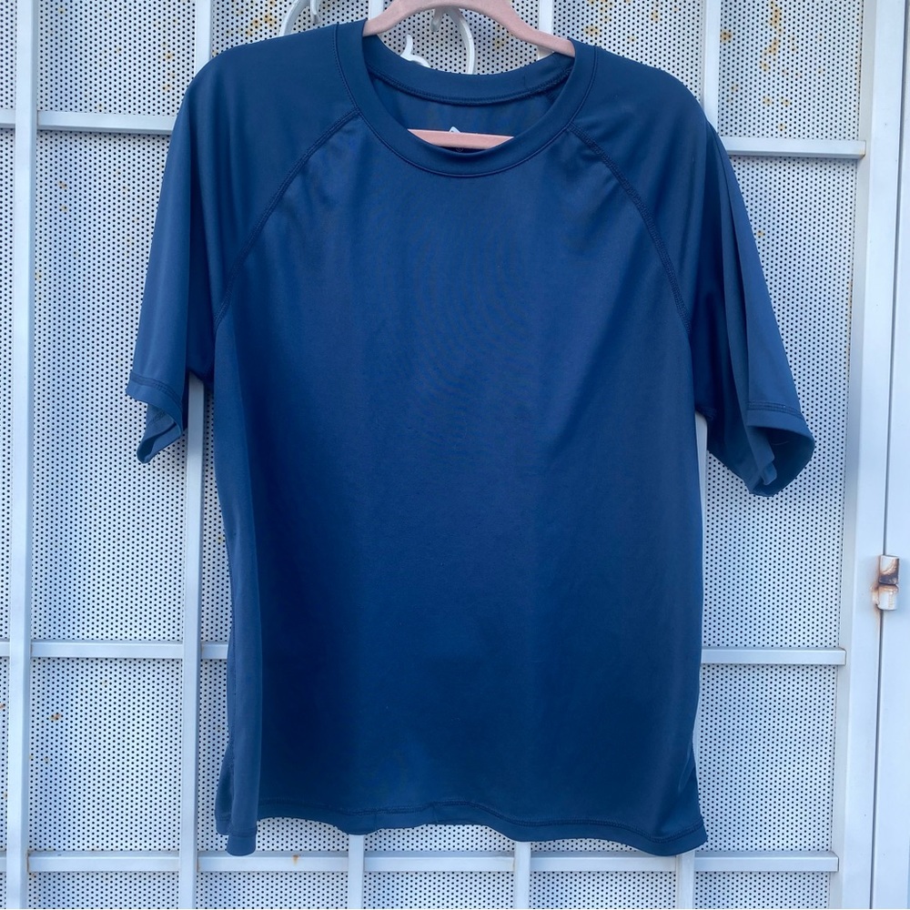 Kanu Surf men’s L short sleeve crewneck pullover shirt 100% polyester Blue